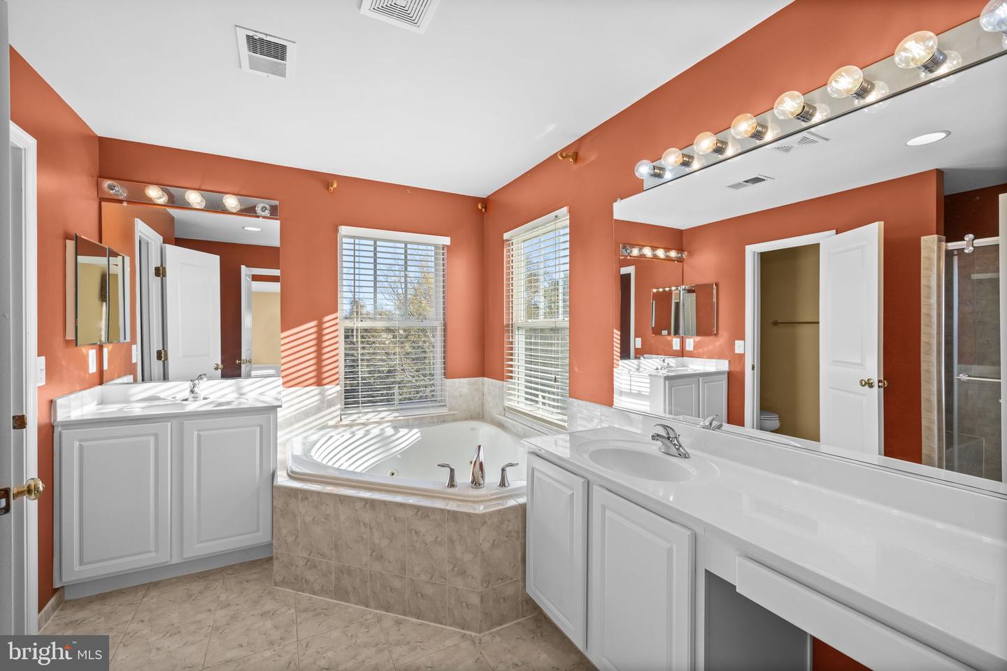 4022 VON NEUMAN CIR, WARRENTON, Virginia 20187, 5 Bedrooms Bedrooms, ,4 BathroomsBathrooms,Residential,For sale,4022 VON NEUMAN CIR,VAFQ2019484 MLS # VAFQ2019484 4022 VON NEUMAN CIR, WARRENTON, Virginia 20187, 5 Bedrooms Bedrooms, ,4 BathroomsBathrooms,Residential,For sale,4022 VON NEUMAN CIR,VAFQ2019484 MLS # VAFQ2019484