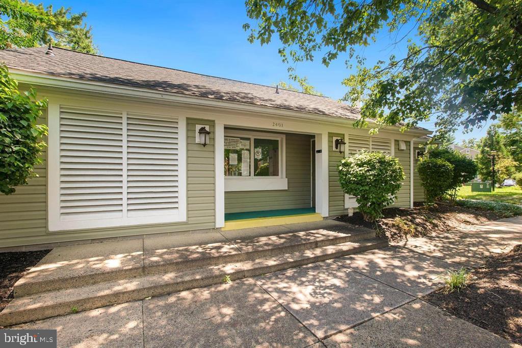 4519 28TH RD S #A, ARLINGTON, Virginia 22206, 2 Bedrooms Bedrooms, ,1 BathroomBathrooms,Residential,For sale,4519 28TH RD S #A,VAAR2065286 MLS # VAAR2065286 4519 28TH RD S #A, ARLINGTON, Virginia 22206, 2 Bedrooms Bedrooms, ,1 BathroomBathrooms,Residential,For sale,4519 28TH RD S #A,VAAR2065286 MLS # VAAR2065286
