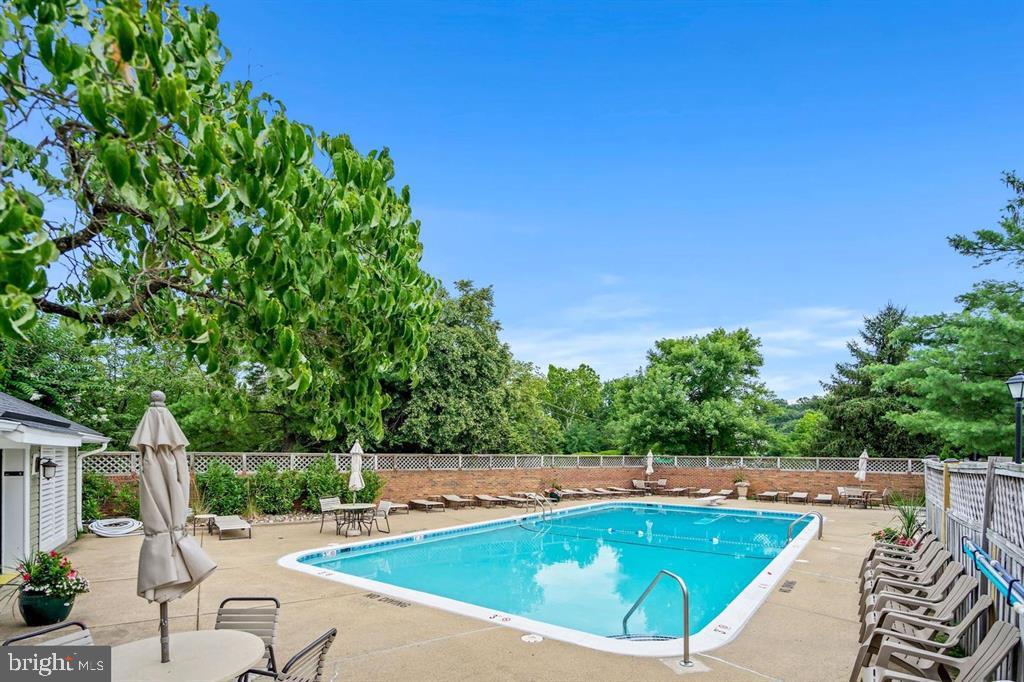 4519 28TH RD S #A, ARLINGTON, Virginia 22206, 2 Bedrooms Bedrooms, ,1 BathroomBathrooms,Residential,For sale,4519 28TH RD S #A,VAAR2065286 MLS # VAAR2065286 4519 28TH RD S #A, ARLINGTON, Virginia 22206, 2 Bedrooms Bedrooms, ,1 BathroomBathrooms,Residential,For sale,4519 28TH RD S #A,VAAR2065286 MLS # VAAR2065286