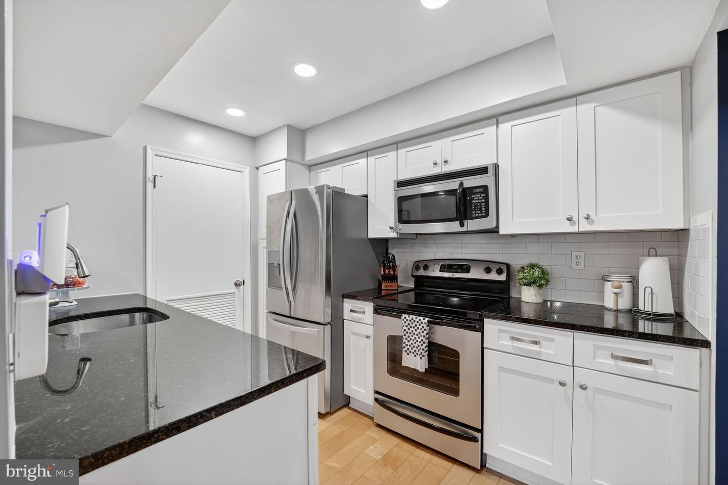 4519 28TH RD S #A, ARLINGTON, Virginia 22206, 2 Bedrooms Bedrooms, ,1 BathroomBathrooms,Residential,For sale,4519 28TH RD S #A,VAAR2065286 MLS # VAAR2065286 4519 28TH RD S #A, ARLINGTON, Virginia 22206, 2 Bedrooms Bedrooms, ,1 BathroomBathrooms,Residential,For sale,4519 28TH RD S #A,VAAR2065286 MLS # VAAR2065286