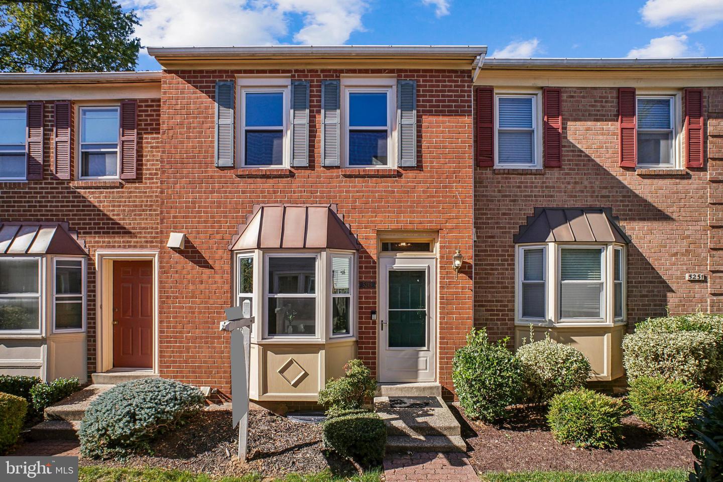 5249 WILSON BLVD, ARLINGTON, Virginia 22205, 2 Bedrooms Bedrooms, ,3 BathroomsBathrooms,Residential,For sale,5249 WILSON BLVD,VAAR2065296 MLS # VAAR2065296 5249 WILSON BLVD, ARLINGTON, Virginia 22205, 2 Bedrooms Bedrooms, ,3 BathroomsBathrooms,Residential,For sale,5249 WILSON BLVD,VAAR2065296 MLS # VAAR2065296