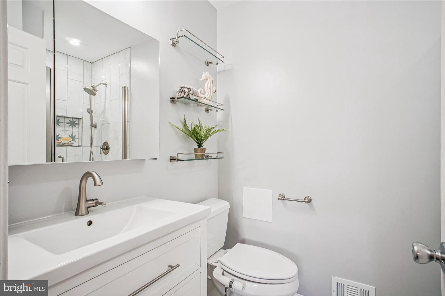 5249 WILSON BLVD, ARLINGTON, Virginia 22205, 2 Bedrooms Bedrooms, ,3 BathroomsBathrooms,Residential,For sale,5249 WILSON BLVD,VAAR2065296 MLS # VAAR2065296 5249 WILSON BLVD, ARLINGTON, Virginia 22205, 2 Bedrooms Bedrooms, ,3 BathroomsBathrooms,Residential,For sale,5249 WILSON BLVD,VAAR2065296 MLS # VAAR2065296
