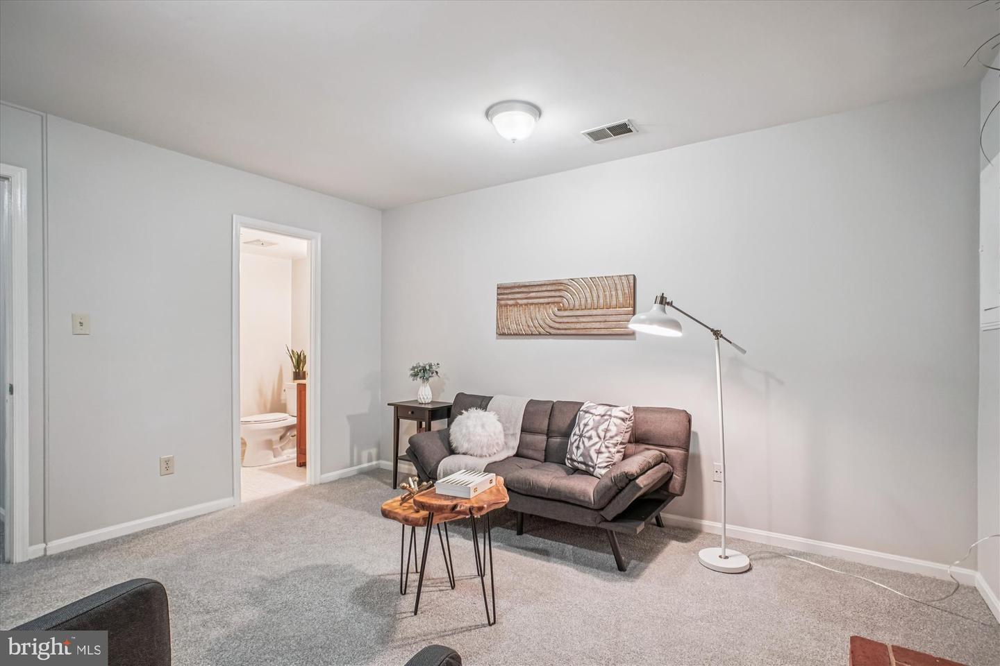 5249 WILSON BLVD, ARLINGTON, Virginia 22205, 2 Bedrooms Bedrooms, ,3 BathroomsBathrooms,Residential,For sale,5249 WILSON BLVD,VAAR2065296 MLS # VAAR2065296 5249 WILSON BLVD, ARLINGTON, Virginia 22205, 2 Bedrooms Bedrooms, ,3 BathroomsBathrooms,Residential,For sale,5249 WILSON BLVD,VAAR2065296 MLS # VAAR2065296