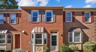 5249 WILSON BLVD, ARLINGTON, Virginia 22205, 2 Bedrooms Bedrooms, ,3 BathroomsBathrooms,Residential,For sale,5249 WILSON BLVD,VAAR2065296 MLS # VAAR2065296