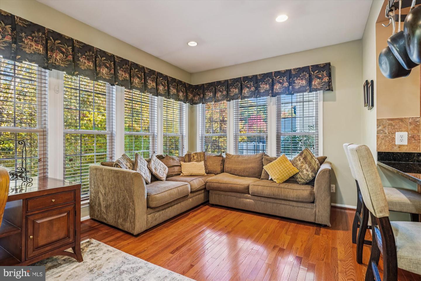 8090 PAPER BIRCH DR, LORTON, Virginia 22079, 5 Bedrooms Bedrooms, ,4 BathroomsBathrooms,Residential,For sale,8090 PAPER BIRCH DR,VAFX2276030 MLS # VAFX2276030 8090 PAPER BIRCH DR, LORTON, Virginia 22079, 5 Bedrooms Bedrooms, ,4 BathroomsBathrooms,Residential,For sale,8090 PAPER BIRCH DR,VAFX2276030 MLS # VAFX2276030