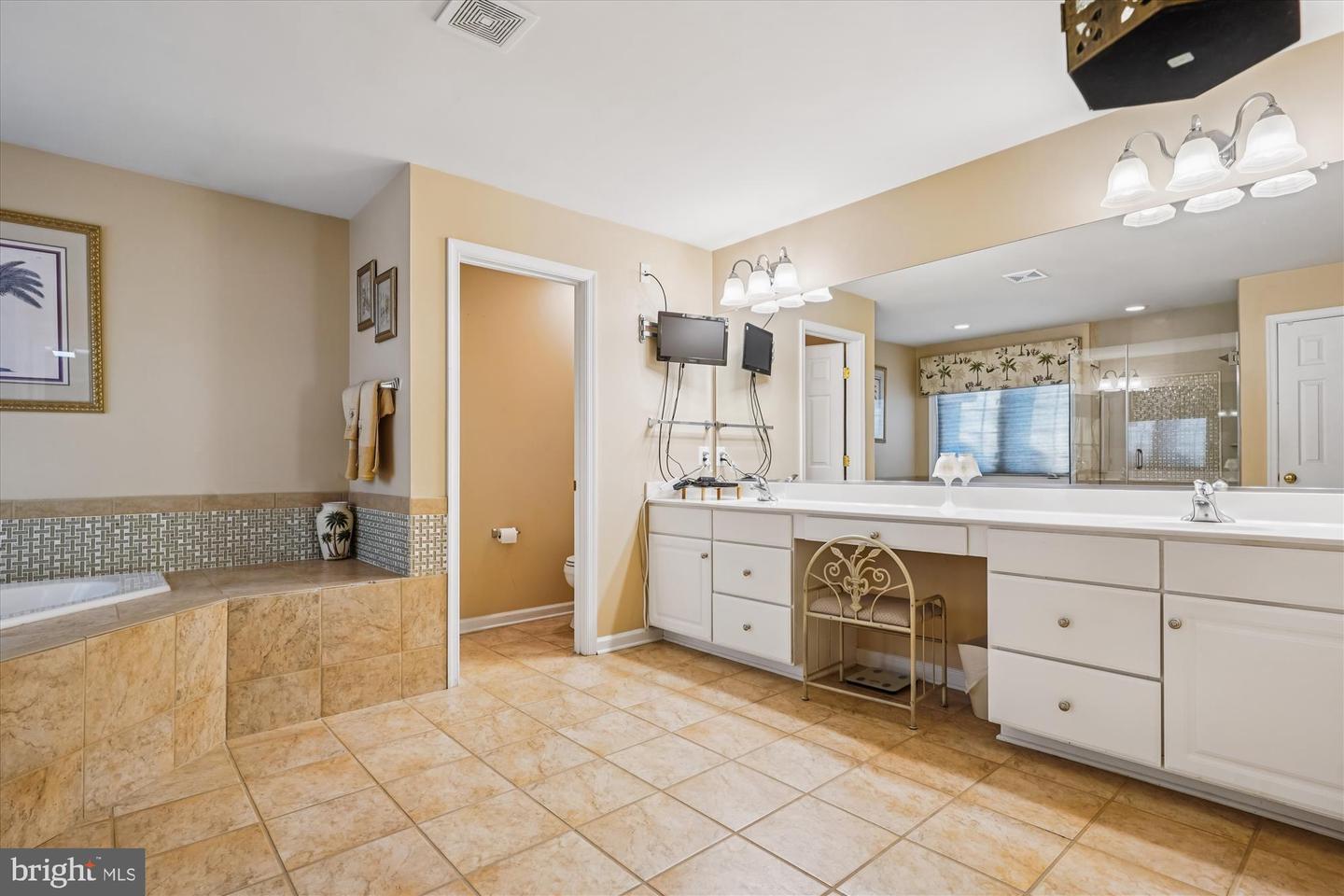 8090 PAPER BIRCH DR, LORTON, Virginia 22079, 5 Bedrooms Bedrooms, ,4 BathroomsBathrooms,Residential,For sale,8090 PAPER BIRCH DR,VAFX2276030 MLS # VAFX2276030 8090 PAPER BIRCH DR, LORTON, Virginia 22079, 5 Bedrooms Bedrooms, ,4 BathroomsBathrooms,Residential,For sale,8090 PAPER BIRCH DR,VAFX2276030 MLS # VAFX2276030