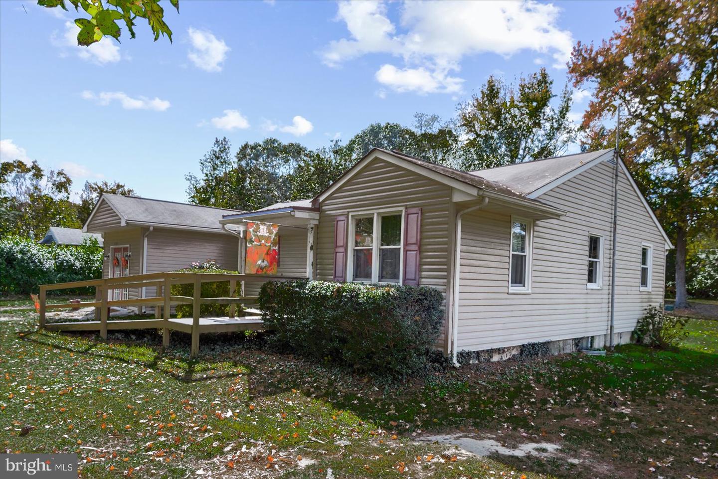 11062 CARLETON DR, KING GEORGE, Virginia 22485, 3 Bedrooms Bedrooms, ,2 BathroomsBathrooms,Residential,For sale,11062 CARLETON DR,VAKG2007196 MLS # VAKG2007196 11062 CARLETON DR, KING GEORGE, Virginia 22485, 3 Bedrooms Bedrooms, ,2 BathroomsBathrooms,Residential,For sale,11062 CARLETON DR,VAKG2007196 MLS # VAKG2007196