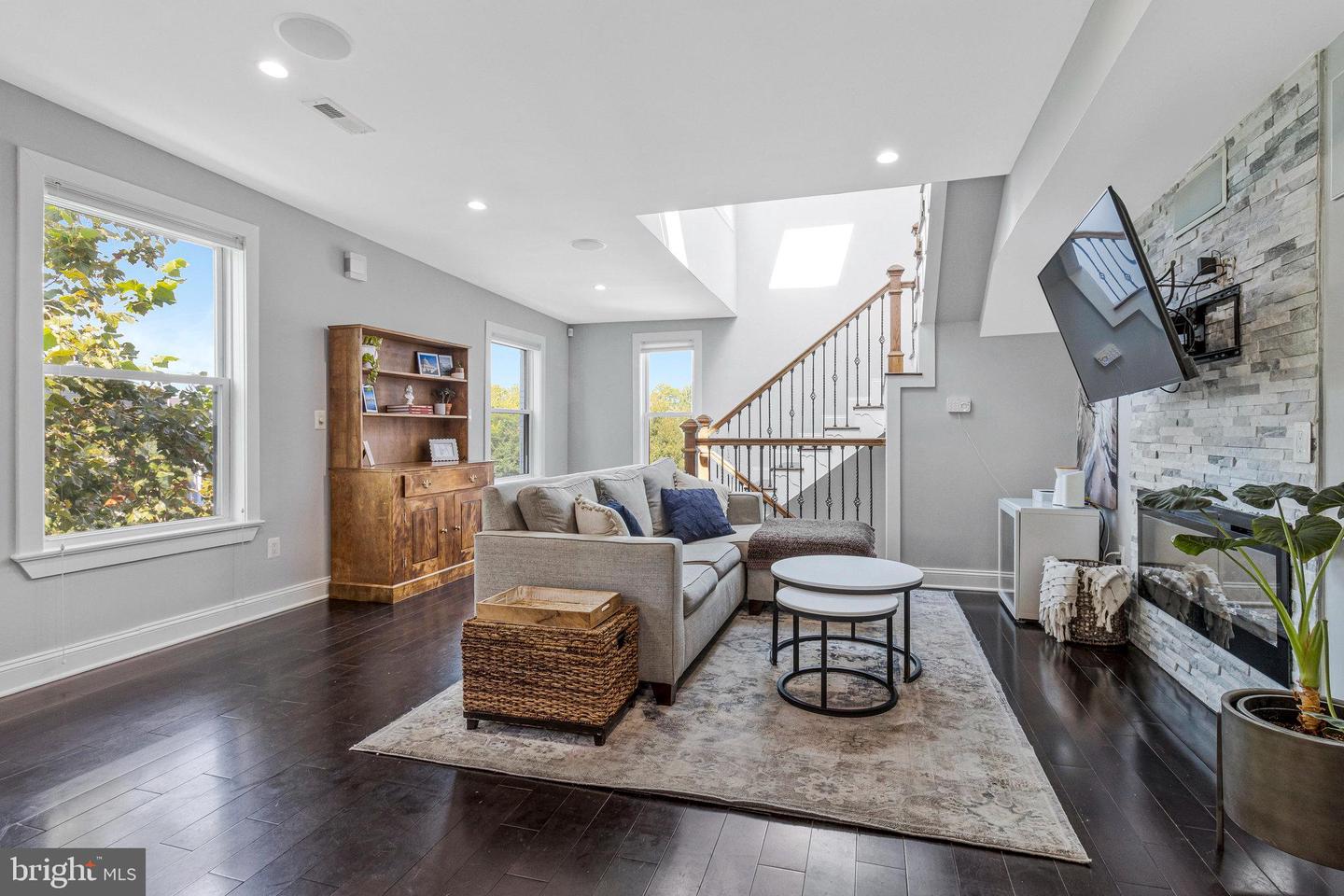 1501 1ST ST NW #2, WASHINGTON, District Of Columbia 20001, 2 Bedrooms Bedrooms, ,2 BathroomsBathrooms,Residential,For sale,1501 1ST ST NW #2,DCDC2228910 MLS # DCDC2228910 1501 1ST ST NW #2, WASHINGTON, District Of Columbia 20001, 2 Bedrooms Bedrooms, ,2 BathroomsBathrooms,Residential,For sale,1501 1ST ST NW #2,DCDC2228910 MLS # DCDC2228910