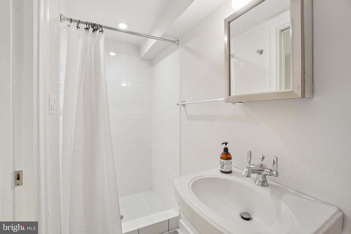 222 LONGFELLOW ST NW, WASHINGTON, District Of Columbia 20011, 4 Bedrooms Bedrooms, ,3 BathroomsBathrooms,Residential,For sale,222 LONGFELLOW ST NW,DCDC2228652 MLS # DCDC2228652 222 LONGFELLOW ST NW, WASHINGTON, District Of Columbia 20011, 4 Bedrooms Bedrooms, ,3 BathroomsBathrooms,Residential,For sale,222 LONGFELLOW ST NW,DCDC2228652 MLS # DCDC2228652