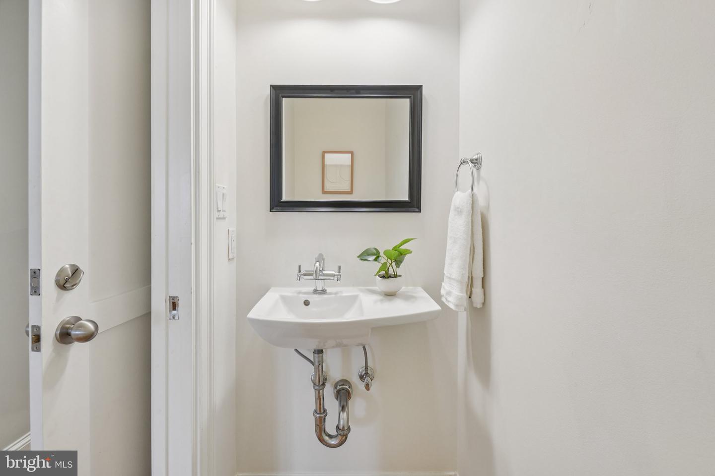 222 LONGFELLOW ST NW, WASHINGTON, District Of Columbia 20011, 4 Bedrooms Bedrooms, ,3 BathroomsBathrooms,Residential,For sale,222 LONGFELLOW ST NW,DCDC2228652 MLS # DCDC2228652 222 LONGFELLOW ST NW, WASHINGTON, District Of Columbia 20011, 4 Bedrooms Bedrooms, ,3 BathroomsBathrooms,Residential,For sale,222 LONGFELLOW ST NW,DCDC2228652 MLS # DCDC2228652