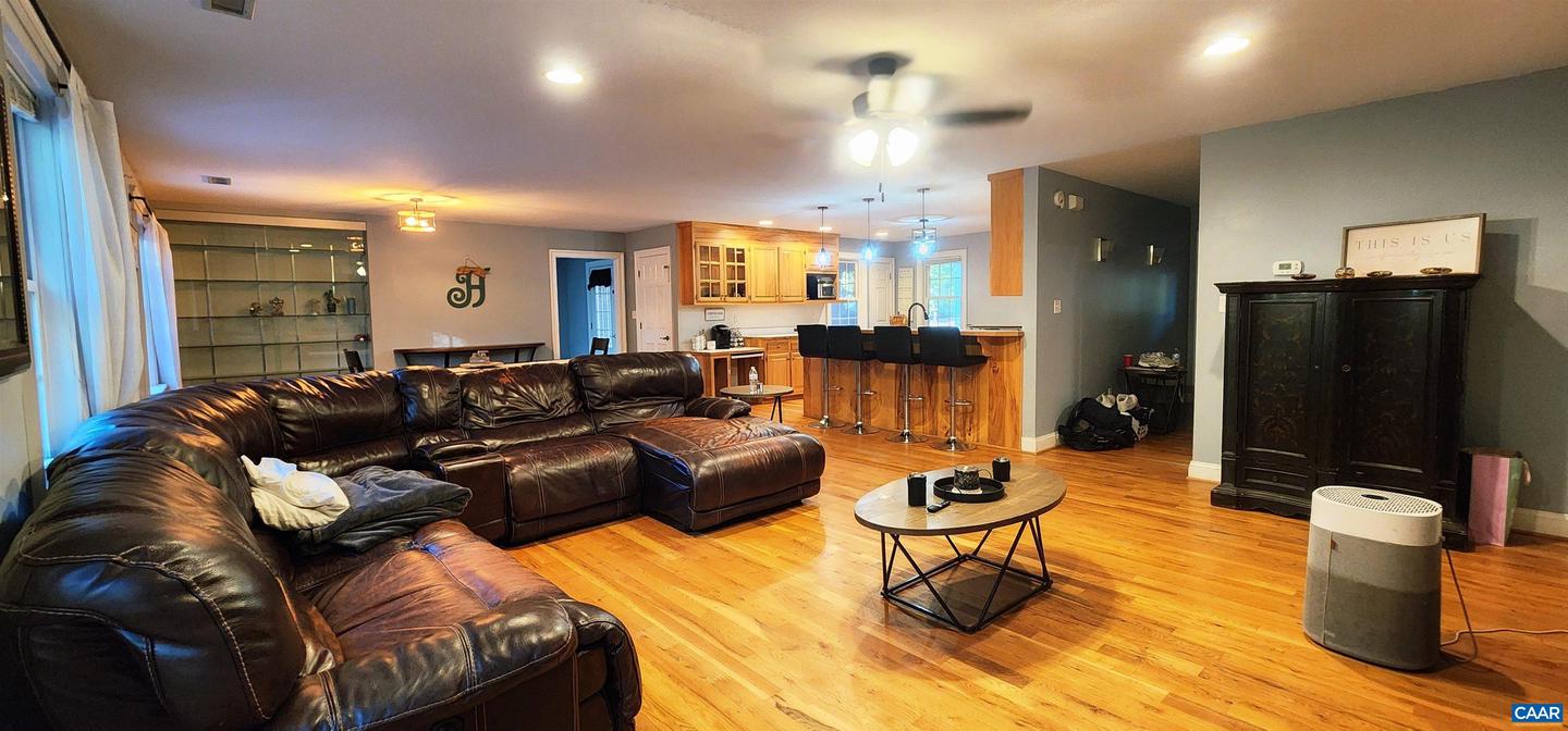 15070 ALBANO RD, BARBOURSVILLE, Virginia 22923, 4 Bedrooms Bedrooms, ,4 BathroomsBathrooms,Residential,For sale,15070 ALBANO RD,670358 MLS # 670358 15070 ALBANO RD, BARBOURSVILLE, Virginia 22923, 4 Bedrooms Bedrooms, ,4 BathroomsBathrooms,Residential,For sale,15070 ALBANO RD,670358 MLS # 670358