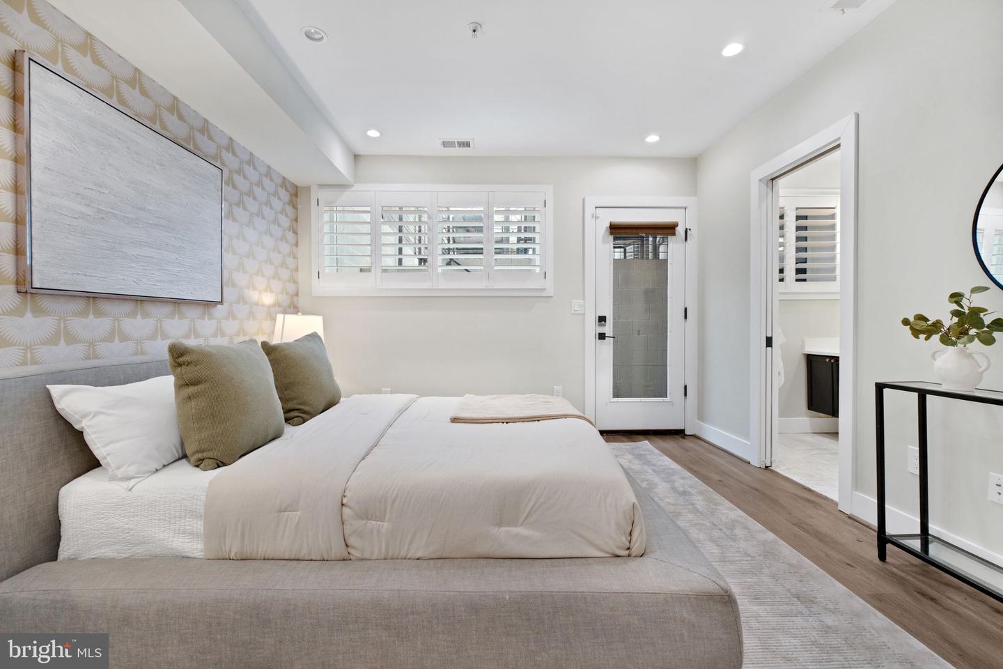 1419 UPSHUR ST NW #1, WASHINGTON, District Of Columbia 20011, 3 Bedrooms Bedrooms, ,2 BathroomsBathrooms,Residential,For sale,1419 UPSHUR ST NW #1,DCDC2228694 MLS # DCDC2228694 1419 UPSHUR ST NW #1, WASHINGTON, District Of Columbia 20011, 3 Bedrooms Bedrooms, ,2 BathroomsBathrooms,Residential,For sale,1419 UPSHUR ST NW #1,DCDC2228694 MLS # DCDC2228694