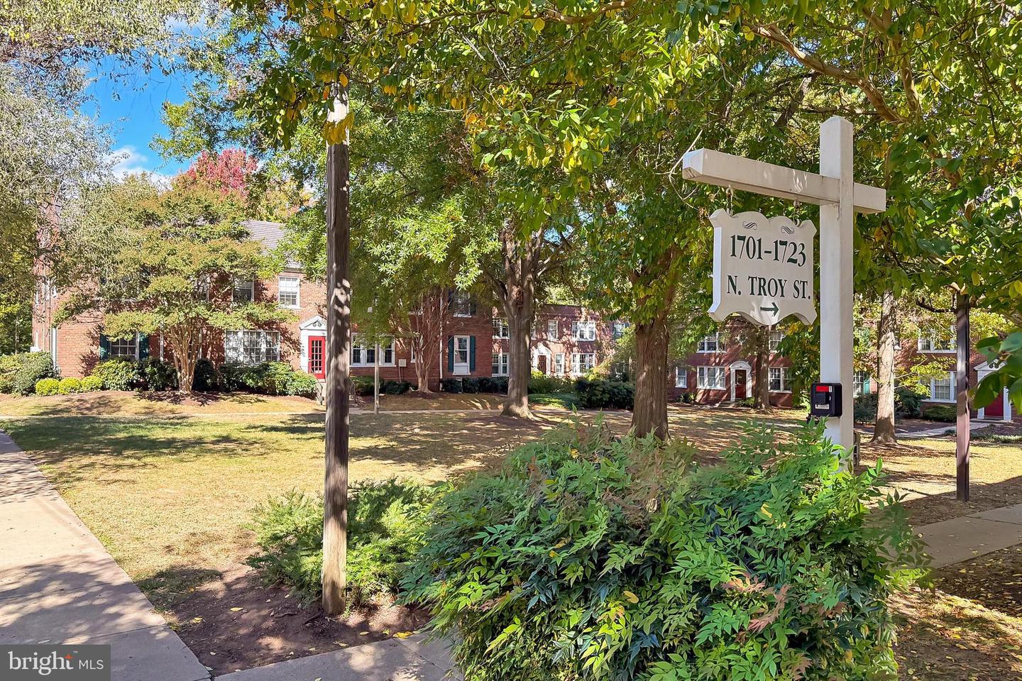 1723 N TROY ST #8-405, ARLINGTON, Virginia 22201, 1 Bedroom Bedrooms, ,1 BathroomBathrooms,Residential,For sale,1723 N TROY ST #8-405,VAAR2065306 MLS # VAAR2065306 1723 N TROY ST #8-405, ARLINGTON, Virginia 22201, 1 Bedroom Bedrooms, ,1 BathroomBathrooms,Residential,For sale,1723 N TROY ST #8-405,VAAR2065306 MLS # VAAR2065306