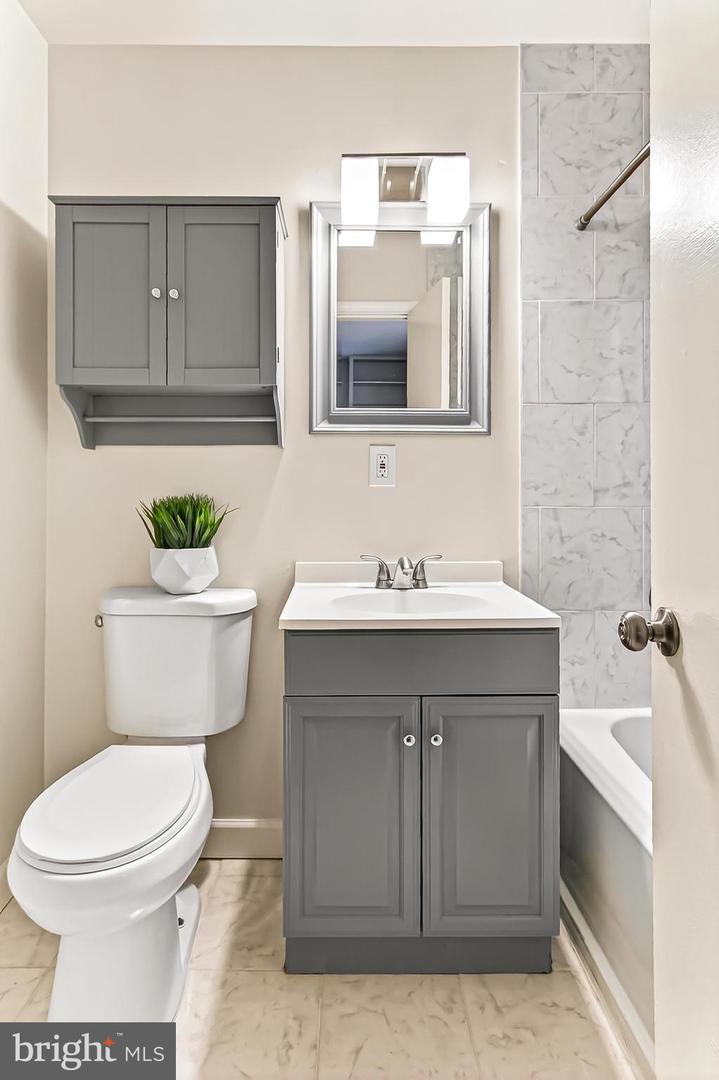 1723 N TROY ST #8-405, ARLINGTON, Virginia 22201, 1 Bedroom Bedrooms, ,1 BathroomBathrooms,Residential,For sale,1723 N TROY ST #8-405,VAAR2065306 MLS # VAAR2065306 1723 N TROY ST #8-405, ARLINGTON, Virginia 22201, 1 Bedroom Bedrooms, ,1 BathroomBathrooms,Residential,For sale,1723 N TROY ST #8-405,VAAR2065306 MLS # VAAR2065306
