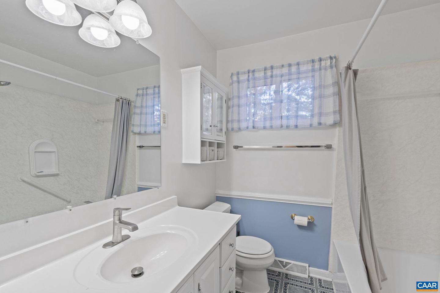 604 SHAMROCK RD, CHARLOTTESVILLE, Virginia 22903, 3 Bedrooms Bedrooms, ,1 BathroomBathrooms,Residential,For sale,604 SHAMROCK RD,670372 MLS # 670372 604 SHAMROCK RD, CHARLOTTESVILLE, Virginia 22903, 3 Bedrooms Bedrooms, ,1 BathroomBathrooms,Residential,For sale,604 SHAMROCK RD,670372 MLS # 670372