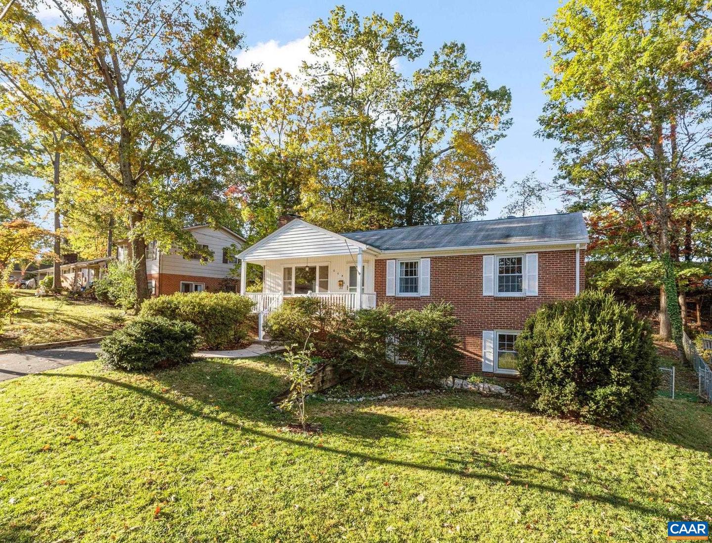 604 SHAMROCK RD, CHARLOTTESVILLE, Virginia 22903, 3 Bedrooms Bedrooms, ,1 BathroomBathrooms,Residential,For sale,604 SHAMROCK RD,670372 MLS # 670372 604 SHAMROCK RD, CHARLOTTESVILLE, Virginia 22903, 3 Bedrooms Bedrooms, ,1 BathroomBathrooms,Residential,For sale,604 SHAMROCK RD,670372 MLS # 670372