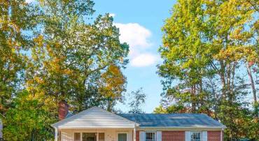 604 SHAMROCK RD, CHARLOTTESVILLE, Virginia 22903, 3 Bedrooms Bedrooms, ,1 BathroomBathrooms,Residential,For sale,604 SHAMROCK RD,670372 MLS # 670372