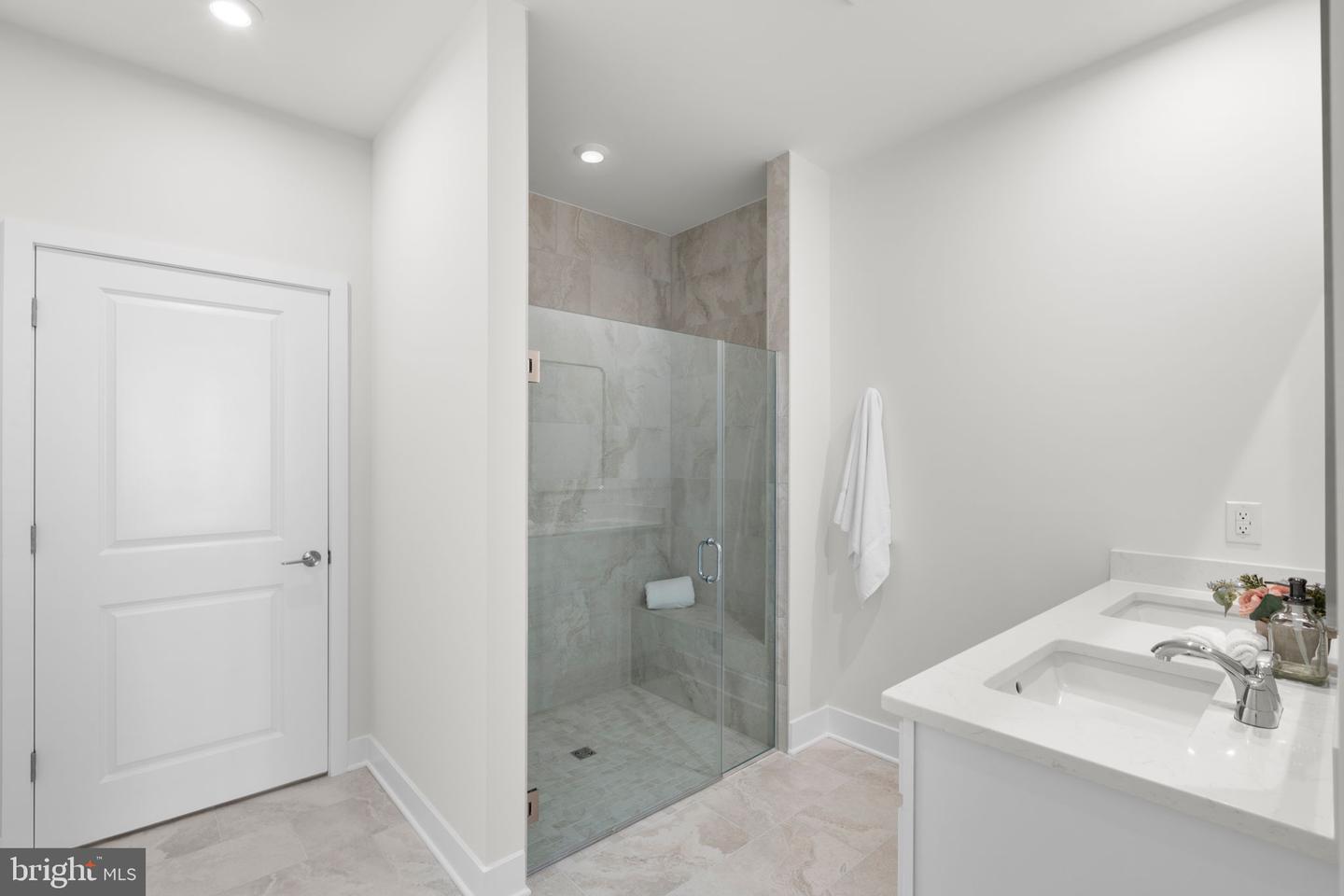 44508 LOWESTOFT SQ, ASHBURN, Virginia 20147, 3 Bedrooms Bedrooms, ,2 BathroomsBathrooms,Residential,For sale,44508 LOWESTOFT SQ,VALO2109594 MLS # VALO2109594 44508 LOWESTOFT SQ, ASHBURN, Virginia 20147, 3 Bedrooms Bedrooms, ,2 BathroomsBathrooms,Residential,For sale,44508 LOWESTOFT SQ,VALO2109594 MLS # VALO2109594