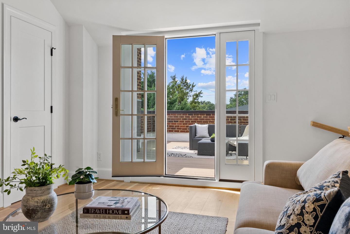 411 S SAINT ASAPH ST, ALEXANDRIA, Virginia 22314, 5 Bedrooms Bedrooms, ,3 BathroomsBathrooms,Residential,For sale,411 S SAINT ASAPH ST,VAAX2051174 MLS # VAAX2051174