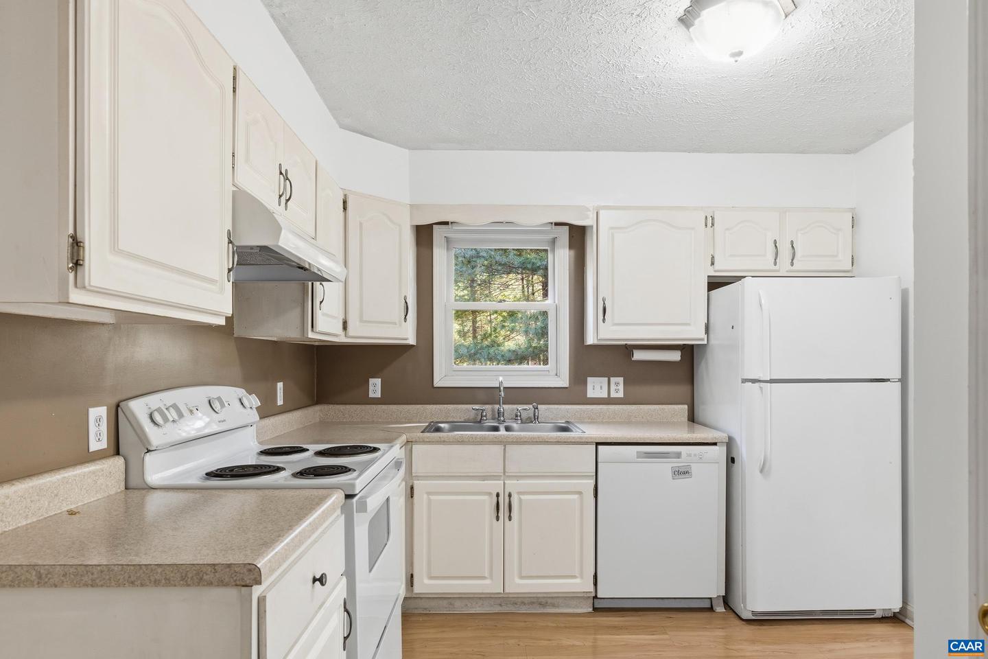 1739 LINDSAY RD, GORDONSVILLE, Virginia 22942, 3 Bedrooms Bedrooms, ,1 BathroomBathrooms,Residential,For sale,1739 LINDSAY RD,670378 MLS # 670378 1739 LINDSAY RD, GORDONSVILLE, Virginia 22942, 3 Bedrooms Bedrooms, ,1 BathroomBathrooms,Residential,For sale,1739 LINDSAY RD,670378 MLS # 670378