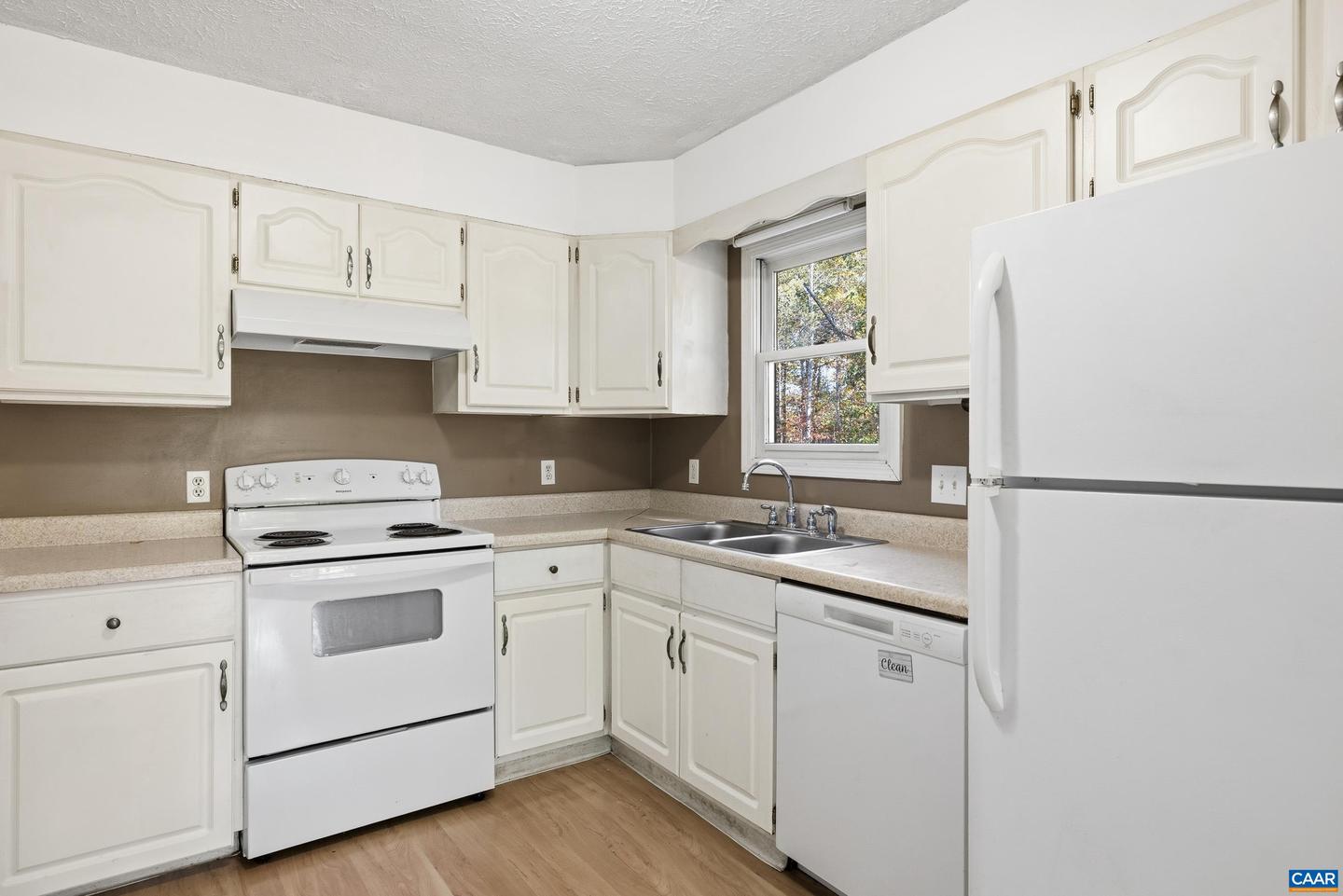1739 LINDSAY RD, GORDONSVILLE, Virginia 22942, 3 Bedrooms Bedrooms, ,1 BathroomBathrooms,Residential,For sale,1739 LINDSAY RD,670378 MLS # 670378 1739 LINDSAY RD, GORDONSVILLE, Virginia 22942, 3 Bedrooms Bedrooms, ,1 BathroomBathrooms,Residential,For sale,1739 LINDSAY RD,670378 MLS # 670378