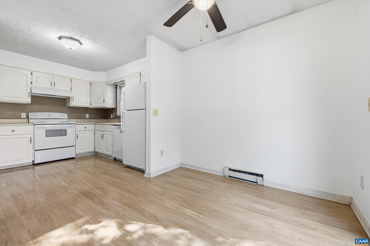 1739 LINDSAY RD, GORDONSVILLE, Virginia 22942, 3 Bedrooms Bedrooms, ,1 BathroomBathrooms,Residential,For sale,1739 LINDSAY RD,670378 MLS # 670378 1739 LINDSAY RD, GORDONSVILLE, Virginia 22942, 3 Bedrooms Bedrooms, ,1 BathroomBathrooms,Residential,For sale,1739 LINDSAY RD,670378 MLS # 670378