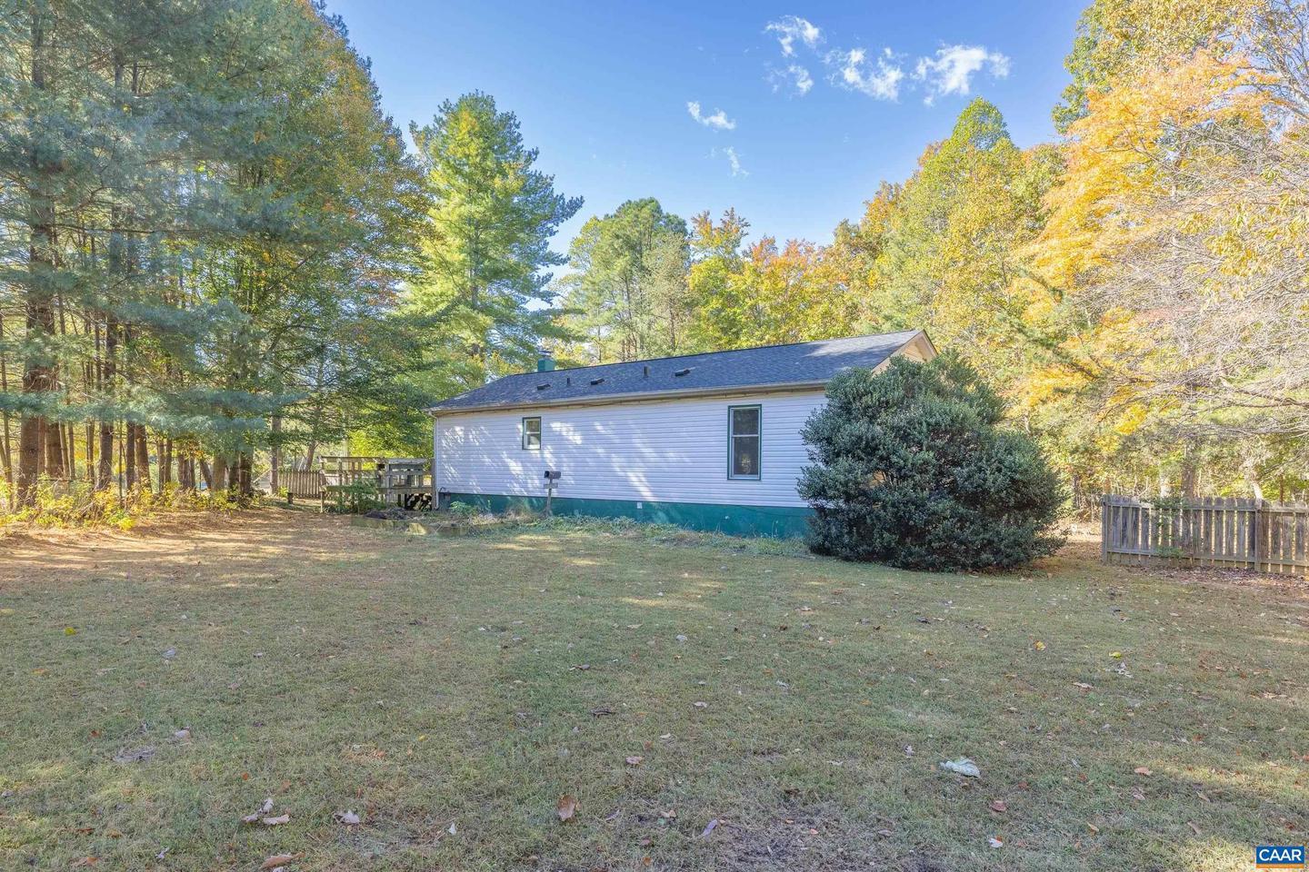 1739 LINDSAY RD, GORDONSVILLE, Virginia 22942, 3 Bedrooms Bedrooms, ,1 BathroomBathrooms,Residential,For sale,1739 LINDSAY RD,670378 MLS # 670378 1739 LINDSAY RD, GORDONSVILLE, Virginia 22942, 3 Bedrooms Bedrooms, ,1 BathroomBathrooms,Residential,For sale,1739 LINDSAY RD,670378 MLS # 670378