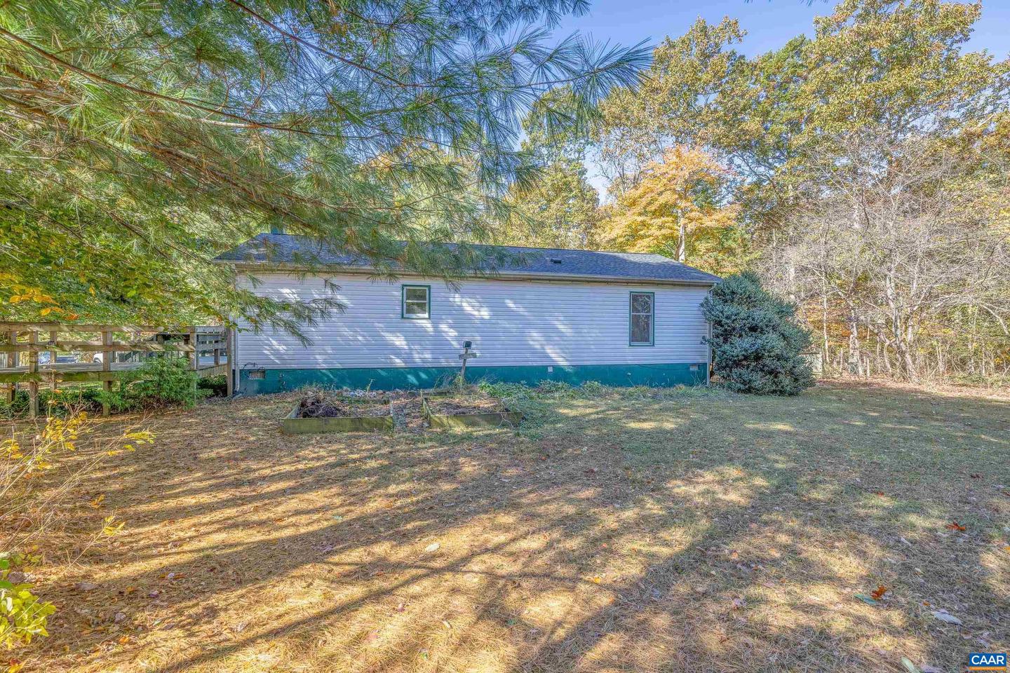 1739 LINDSAY RD, GORDONSVILLE, Virginia 22942, 3 Bedrooms Bedrooms, ,1 BathroomBathrooms,Residential,For sale,1739 LINDSAY RD,670378 MLS # 670378 1739 LINDSAY RD, GORDONSVILLE, Virginia 22942, 3 Bedrooms Bedrooms, ,1 BathroomBathrooms,Residential,For sale,1739 LINDSAY RD,670378 MLS # 670378