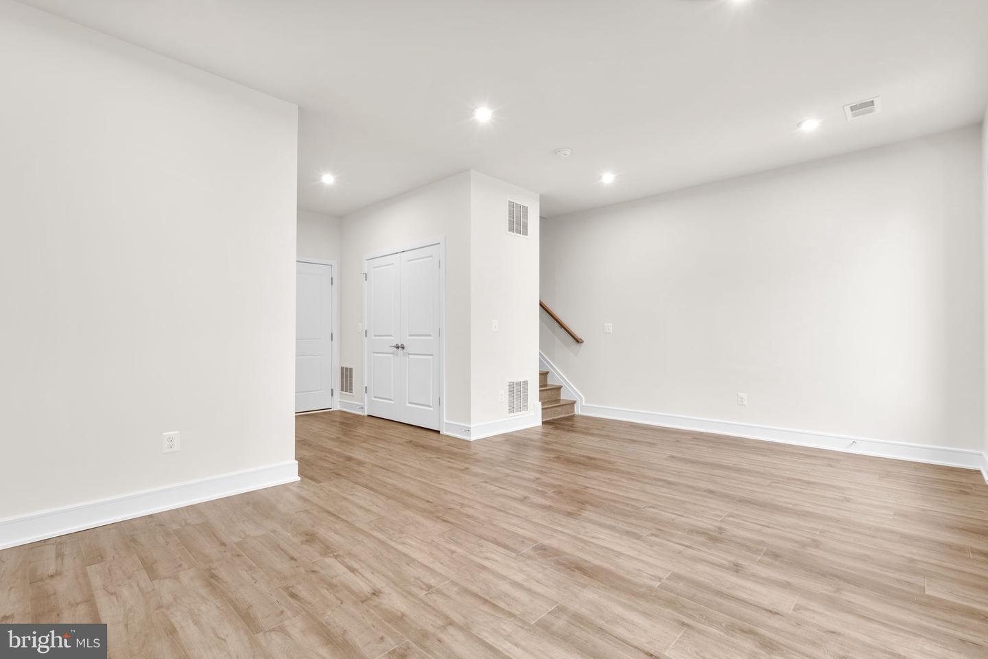 42092 PICASSO SQ, ASHBURN, Virginia 20148, 3 Bedrooms Bedrooms, ,2 BathroomsBathrooms,Residential,For sale,42092 PICASSO SQ,VALO2109618 MLS # VALO2109618 42092 PICASSO SQ, ASHBURN, Virginia 20148, 3 Bedrooms Bedrooms, ,2 BathroomsBathrooms,Residential,For sale,42092 PICASSO SQ,VALO2109618 MLS # VALO2109618