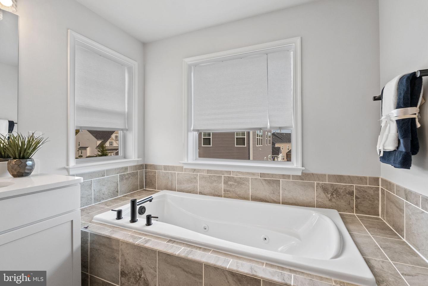DUMFRIES, Virginia 22025, 4 Bedrooms Bedrooms, ,5 BathroomsBathrooms,Residential,For sale,VAPW2106682 MLS # VAPW2106682 DUMFRIES, Virginia 22025, 4 Bedrooms Bedrooms, ,5 BathroomsBathrooms,Residential,For sale,VAPW2106682 MLS # VAPW2106682
