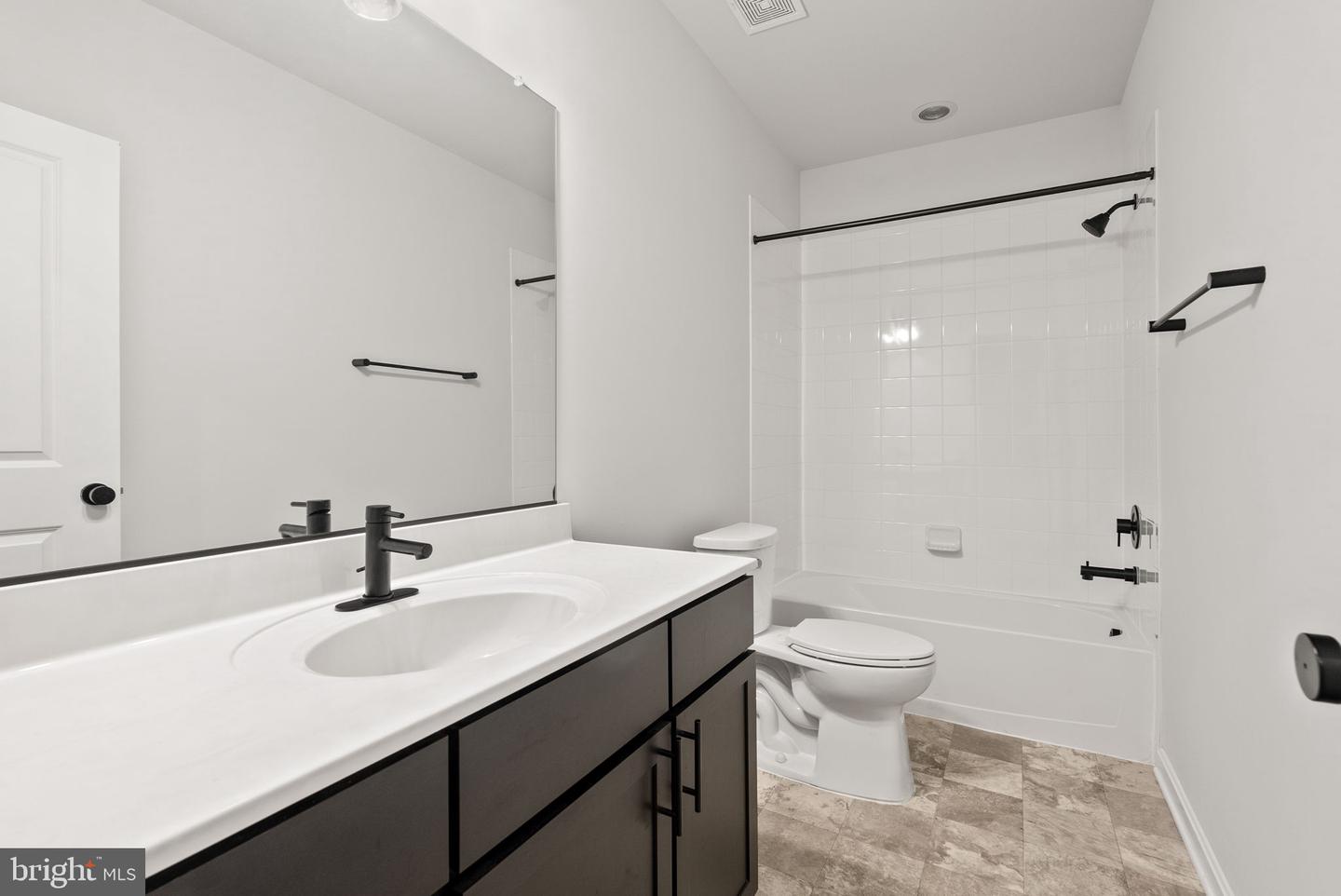 DUMFRIES, Virginia 22025, 4 Bedrooms Bedrooms, ,5 BathroomsBathrooms,Residential,For sale,VAPW2106682 MLS # VAPW2106682 DUMFRIES, Virginia 22025, 4 Bedrooms Bedrooms, ,5 BathroomsBathrooms,Residential,For sale,VAPW2106682 MLS # VAPW2106682