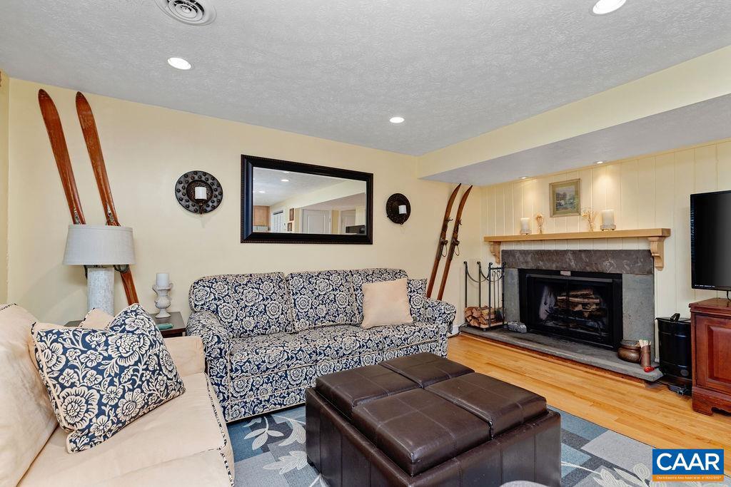 411 THREE RIDGES CONDOS, ROSELAND, Virginia 22967, 2 Bedrooms Bedrooms, ,2 BathroomsBathrooms,Residential,For sale,411 THREE RIDGES CONDOS,670383 MLS # 670383 411 THREE RIDGES CONDOS, ROSELAND, Virginia 22967, 2 Bedrooms Bedrooms, ,2 BathroomsBathrooms,Residential,For sale,411 THREE RIDGES CONDOS,670383 MLS # 670383