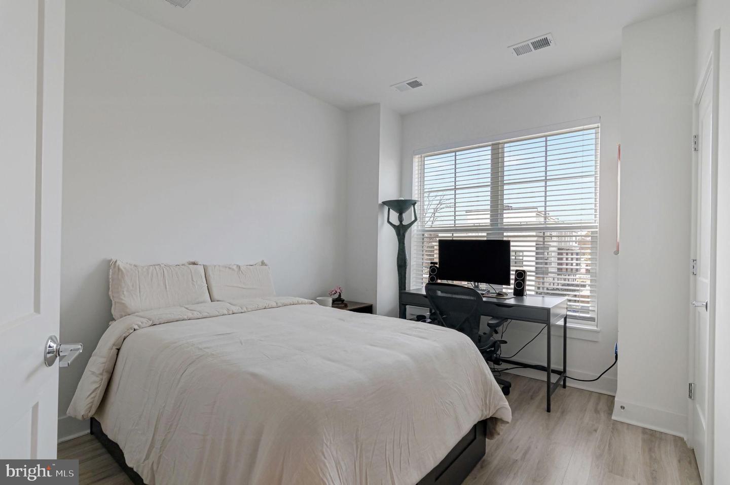 7383 OLD AIRFIELD LN, FALLS CHURCH, Virginia 22042, 3 Bedrooms Bedrooms, 7 Rooms Rooms,3 BathroomsBathrooms,Residential,For sale,7383 OLD AIRFIELD LN,VAFX2276130 MLS # VAFX2276130 7383 OLD AIRFIELD LN, FALLS CHURCH, Virginia 22042, 3 Bedrooms Bedrooms, 7 Rooms Rooms,3 BathroomsBathrooms,Residential,For sale,7383 OLD AIRFIELD LN,VAFX2276130 MLS # VAFX2276130
