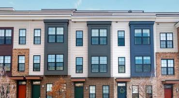 7383 OLD AIRFIELD LN, FALLS CHURCH, Virginia 22042, 3 Bedrooms Bedrooms, 7 Rooms Rooms,3 BathroomsBathrooms,Residential,For sale,7383 OLD AIRFIELD LN,VAFX2276130 MLS # VAFX2276130