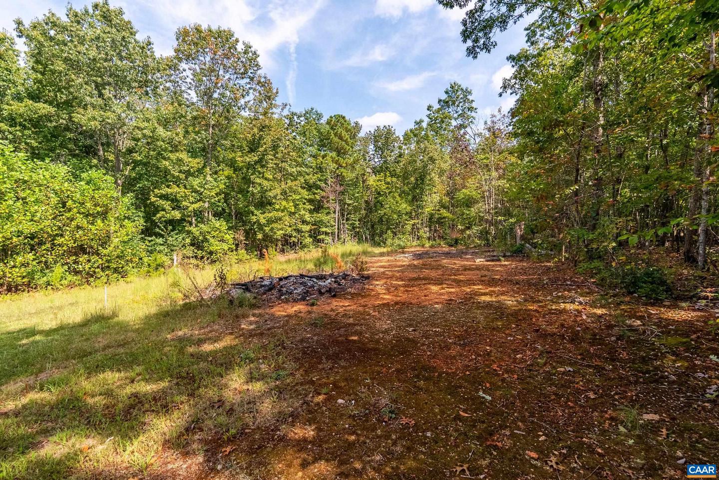 386 CUB CREEK RD, APPOMATTOX, Virginia 24522, 3 Bedrooms Bedrooms, ,2 BathroomsBathrooms,Residential,For sale,386 CUB CREEK RD,670386 MLS # 670386 386 CUB CREEK RD, APPOMATTOX, Virginia 24522, 3 Bedrooms Bedrooms, ,2 BathroomsBathrooms,Residential,For sale,386 CUB CREEK RD,670386 MLS # 670386