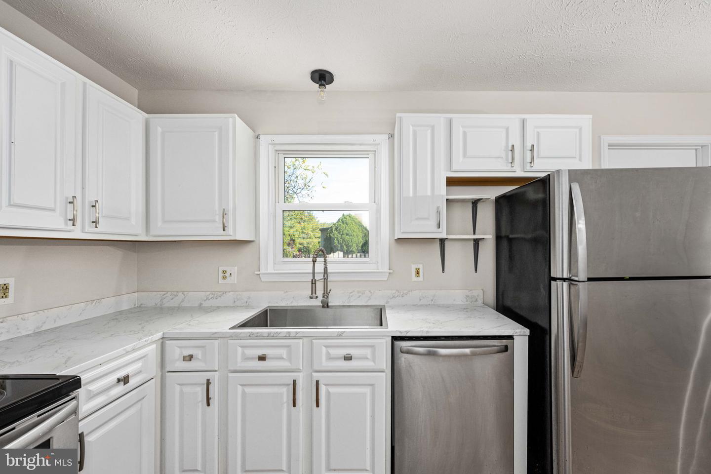 26-A JACKSON AVE, WINCHESTER, Virginia 22601, 4 Bedrooms Bedrooms, ,2 BathroomsBathrooms,Residential,For sale,26-A JACKSON AVE,VAWI2009334 MLS # VAWI2009334 26-A JACKSON AVE, WINCHESTER, Virginia 22601, 4 Bedrooms Bedrooms, ,2 BathroomsBathrooms,Residential,For sale,26-A JACKSON AVE,VAWI2009334 MLS # VAWI2009334