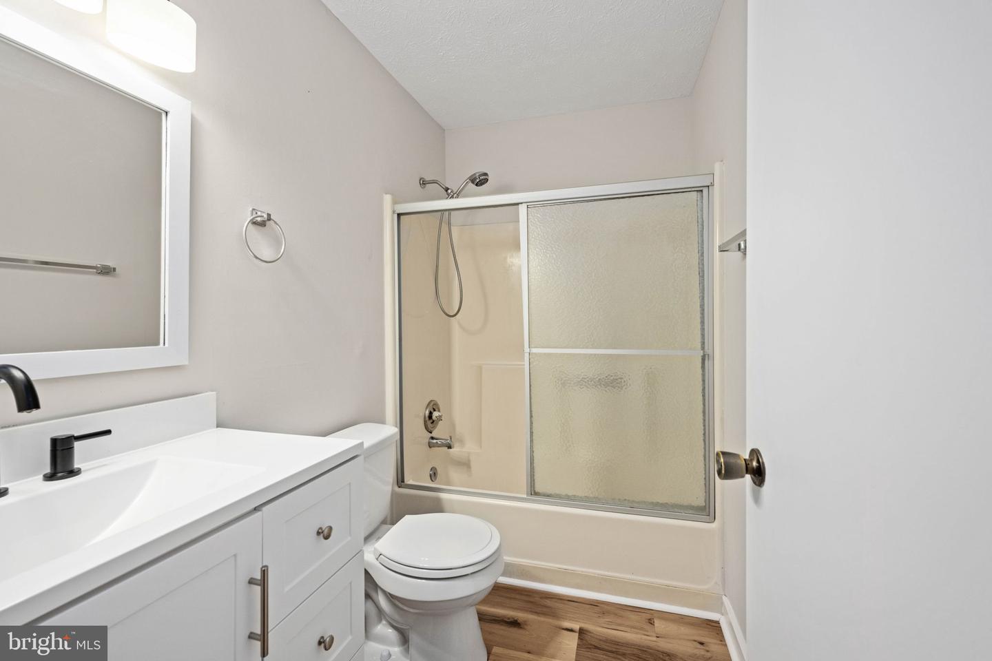 26-A JACKSON AVE, WINCHESTER, Virginia 22601, 4 Bedrooms Bedrooms, ,2 BathroomsBathrooms,Residential,For sale,26-A JACKSON AVE,VAWI2009334 MLS # VAWI2009334 26-A JACKSON AVE, WINCHESTER, Virginia 22601, 4 Bedrooms Bedrooms, ,2 BathroomsBathrooms,Residential,For sale,26-A JACKSON AVE,VAWI2009334 MLS # VAWI2009334