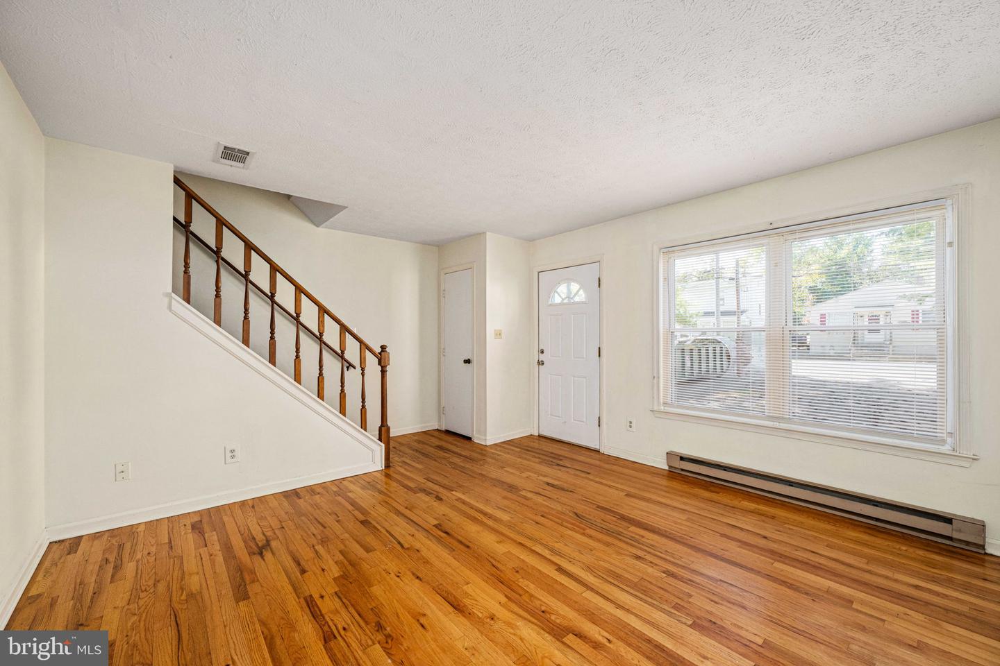 26-A JACKSON AVE, WINCHESTER, Virginia 22601, 4 Bedrooms Bedrooms, ,2 BathroomsBathrooms,Residential,For sale,26-A JACKSON AVE,VAWI2009334 MLS # VAWI2009334 26-A JACKSON AVE, WINCHESTER, Virginia 22601, 4 Bedrooms Bedrooms, ,2 BathroomsBathrooms,Residential,For sale,26-A JACKSON AVE,VAWI2009334 MLS # VAWI2009334