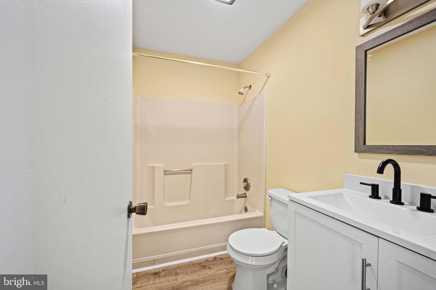 26-A JACKSON AVE, WINCHESTER, Virginia 22601, 4 Bedrooms Bedrooms, ,2 BathroomsBathrooms,Residential,For sale,26-A JACKSON AVE,VAWI2009334 MLS # VAWI2009334 26-A JACKSON AVE, WINCHESTER, Virginia 22601, 4 Bedrooms Bedrooms, ,2 BathroomsBathrooms,Residential,For sale,26-A JACKSON AVE,VAWI2009334 MLS # VAWI2009334
