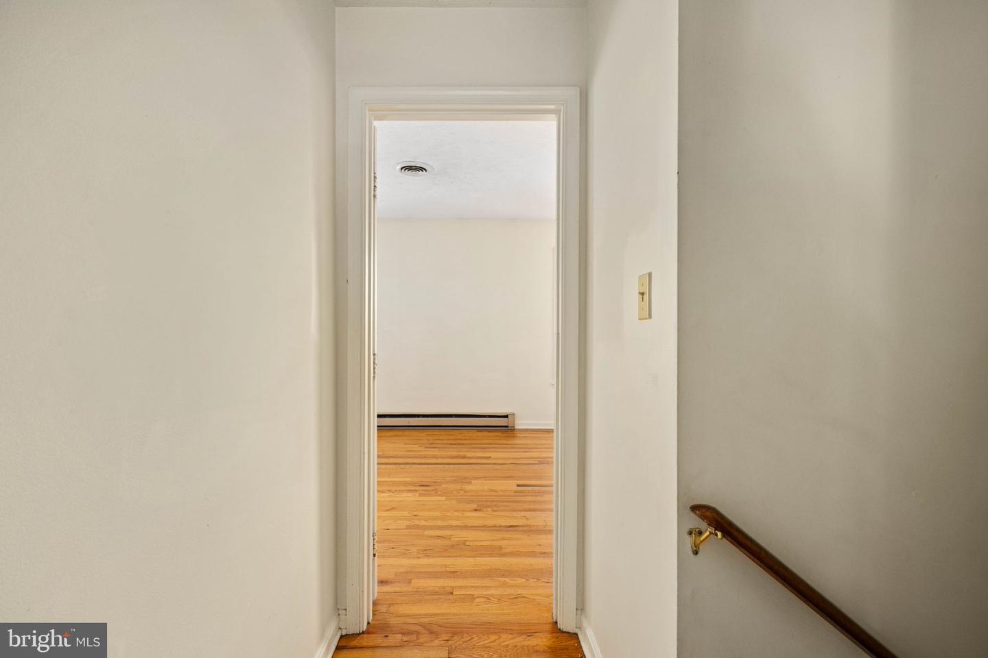 26-A JACKSON AVE, WINCHESTER, Virginia 22601, 4 Bedrooms Bedrooms, ,2 BathroomsBathrooms,Residential,For sale,26-A JACKSON AVE,VAWI2009334 MLS # VAWI2009334 26-A JACKSON AVE, WINCHESTER, Virginia 22601, 4 Bedrooms Bedrooms, ,2 BathroomsBathrooms,Residential,For sale,26-A JACKSON AVE,VAWI2009334 MLS # VAWI2009334