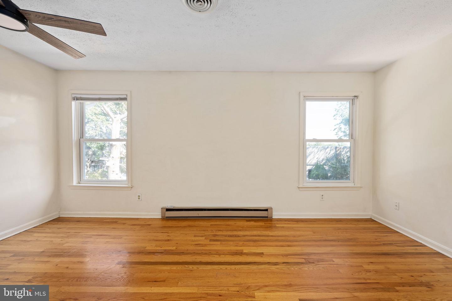 26-A JACKSON AVE, WINCHESTER, Virginia 22601, 4 Bedrooms Bedrooms, ,2 BathroomsBathrooms,Residential,For sale,26-A JACKSON AVE,VAWI2009334 MLS # VAWI2009334 26-A JACKSON AVE, WINCHESTER, Virginia 22601, 4 Bedrooms Bedrooms, ,2 BathroomsBathrooms,Residential,For sale,26-A JACKSON AVE,VAWI2009334 MLS # VAWI2009334