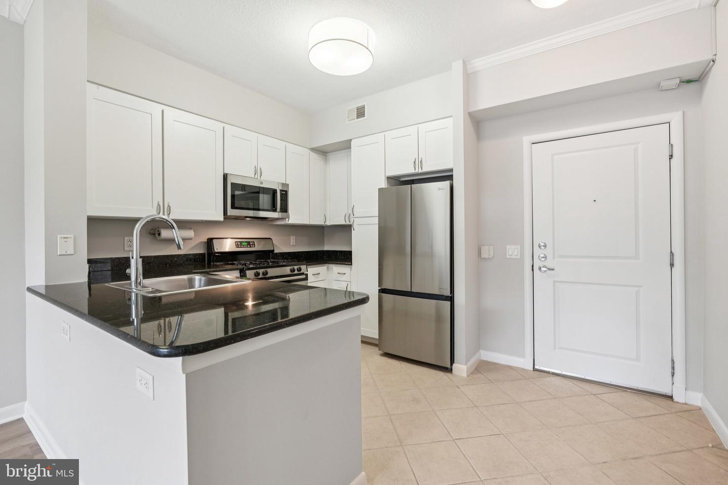 1021 N GARFIELD ST #B39, ARLINGTON, Virginia 22201, 1 Bedroom Bedrooms, ,1 BathroomBathrooms,Residential,For sale,1021 N GARFIELD ST #B39,VAAR2065346 MLS # VAAR2065346 1021 N GARFIELD ST #B39, ARLINGTON, Virginia 22201, 1 Bedroom Bedrooms, ,1 BathroomBathrooms,Residential,For sale,1021 N GARFIELD ST #B39,VAAR2065346 MLS # VAAR2065346