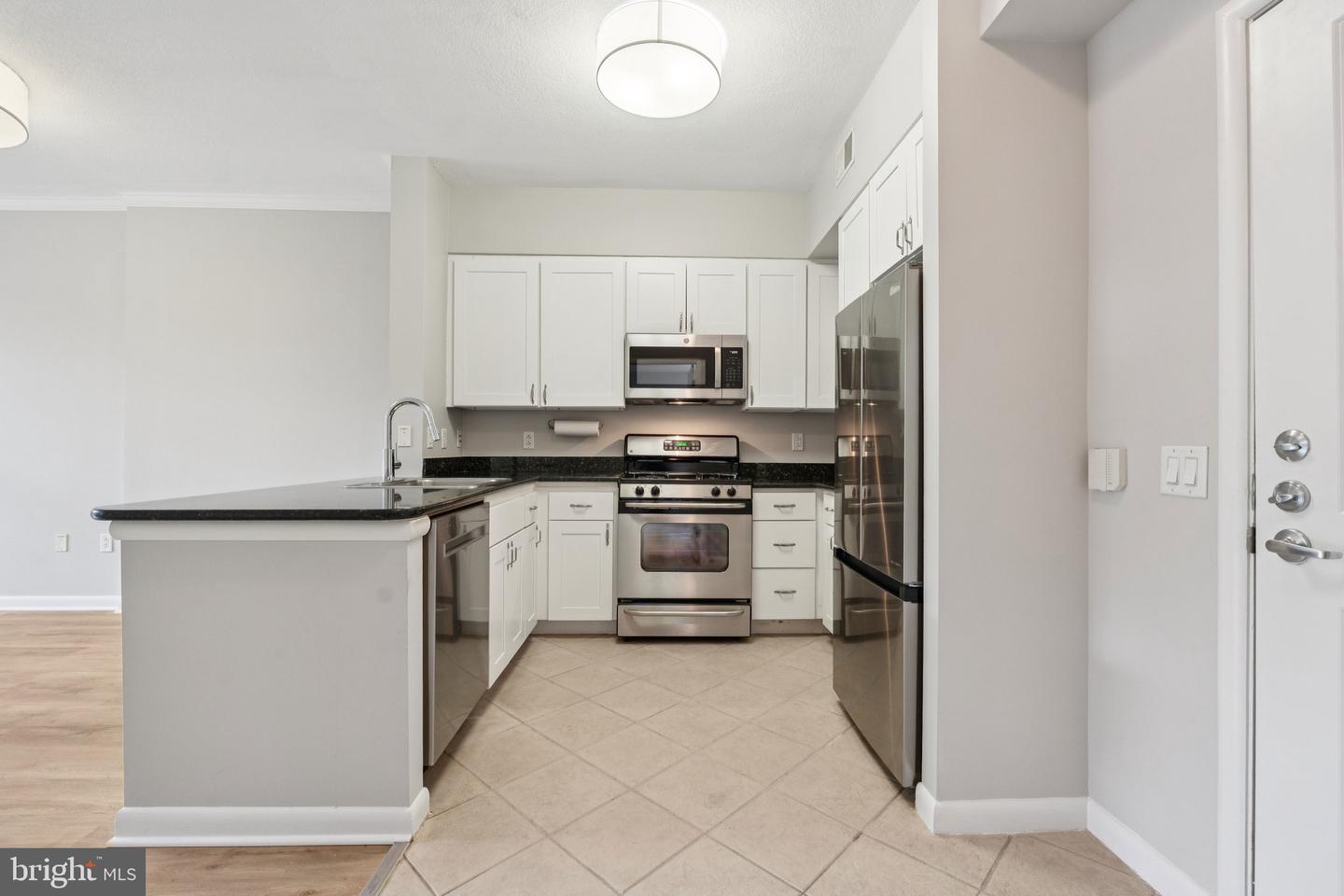 1021 N GARFIELD ST #B39, ARLINGTON, Virginia 22201, 1 Bedroom Bedrooms, ,1 BathroomBathrooms,Residential,For sale,1021 N GARFIELD ST #B39,VAAR2065346 MLS # VAAR2065346 1021 N GARFIELD ST #B39, ARLINGTON, Virginia 22201, 1 Bedroom Bedrooms, ,1 BathroomBathrooms,Residential,For sale,1021 N GARFIELD ST #B39,VAAR2065346 MLS # VAAR2065346