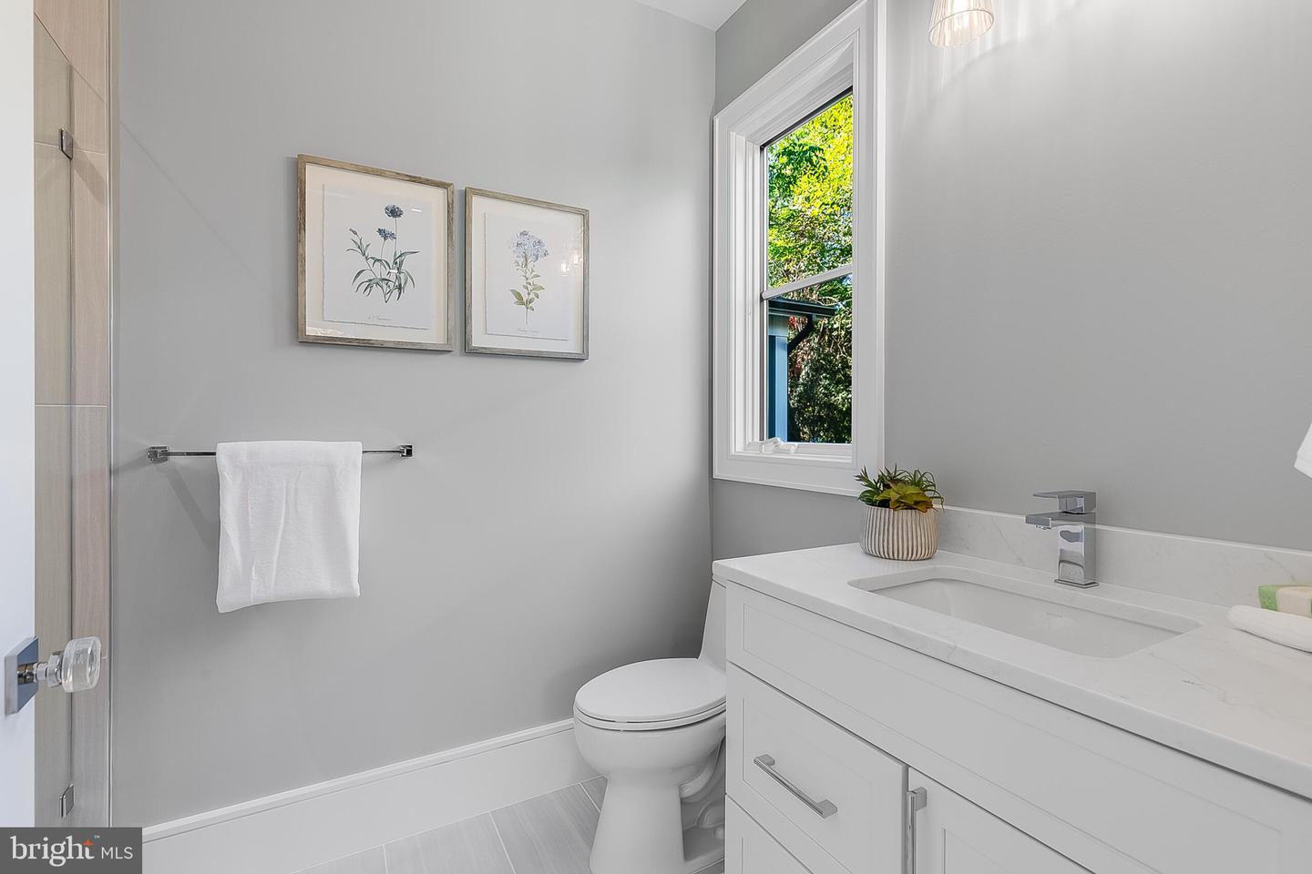 4102 18TH RD N, ARLINGTON, Virginia 22207, 6 Bedrooms Bedrooms, ,6 BathroomsBathrooms,Residential,For sale,4102 18TH RD N,VAAR2058300 MLS # VAAR2058300 4102 18TH RD N, ARLINGTON, Virginia 22207, 6 Bedrooms Bedrooms, ,6 BathroomsBathrooms,Residential,For sale,4102 18TH RD N,VAAR2058300 MLS # VAAR2058300