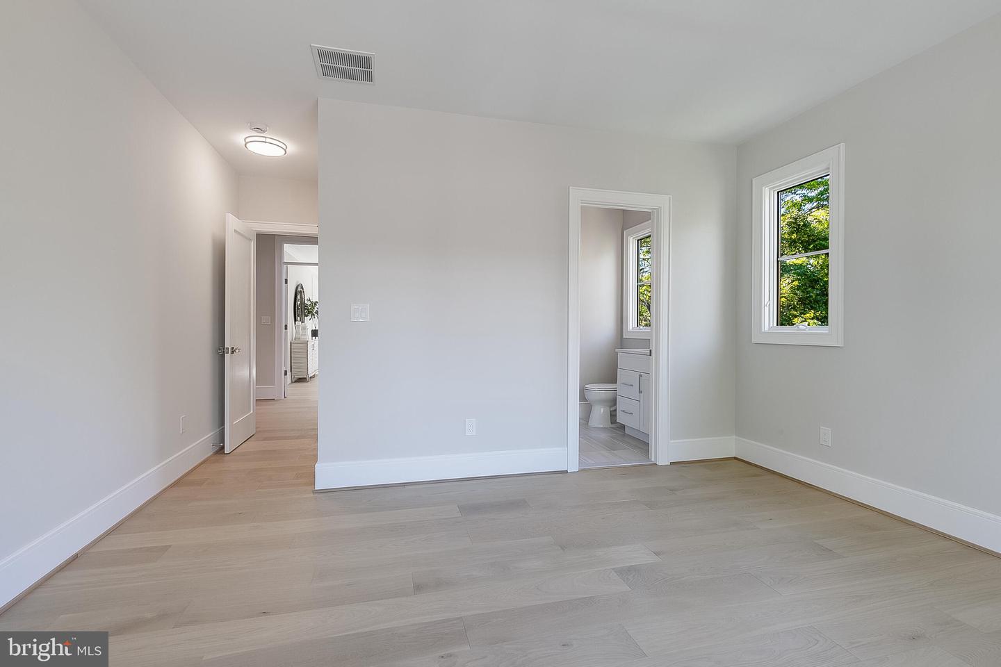 4102 18TH RD N, ARLINGTON, Virginia 22207, 6 Bedrooms Bedrooms, ,6 BathroomsBathrooms,Residential,For sale,4102 18TH RD N,VAAR2058300 MLS # VAAR2058300 4102 18TH RD N, ARLINGTON, Virginia 22207, 6 Bedrooms Bedrooms, ,6 BathroomsBathrooms,Residential,For sale,4102 18TH RD N,VAAR2058300 MLS # VAAR2058300