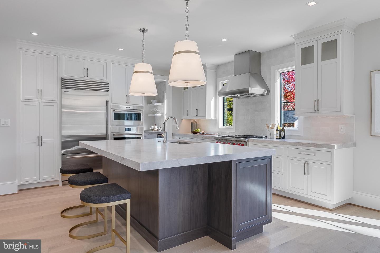 4102 18TH RD N, ARLINGTON, Virginia 22207, 6 Bedrooms Bedrooms, ,6 BathroomsBathrooms,Residential,For sale,4102 18TH RD N,VAAR2058300 MLS # VAAR2058300 4102 18TH RD N, ARLINGTON, Virginia 22207, 6 Bedrooms Bedrooms, ,6 BathroomsBathrooms,Residential,For sale,4102 18TH RD N,VAAR2058300 MLS # VAAR2058300