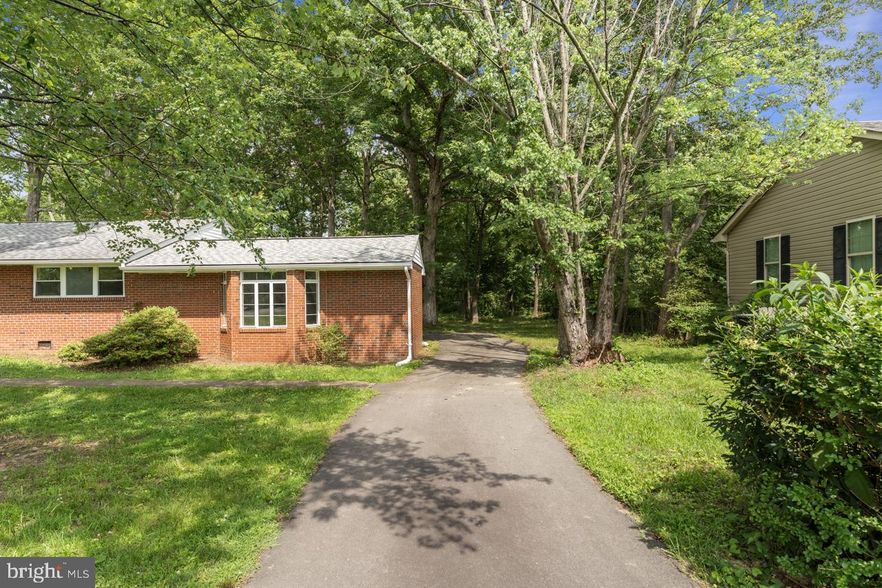 12103 ANDORA DR, FREDERICKSBURG, Virginia 22407, 4 Bedrooms Bedrooms, ,2 BathroomsBathrooms,Residential,For sale,12103 ANDORA DR,VASP2033500 MLS # VASP2033500 12103 ANDORA DR, FREDERICKSBURG, Virginia 22407, 4 Bedrooms Bedrooms, ,2 BathroomsBathrooms,Residential,For sale,12103 ANDORA DR,VASP2033500 MLS # VASP2033500