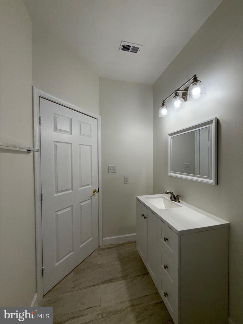 12901 ALTON SQ #102, HERNDON, Virginia 20170, 1 Bedroom Bedrooms, ,1 BathroomBathrooms,Residential,For sale,12901 ALTON SQ #102,VAFX2245360 MLS # VAFX2245360