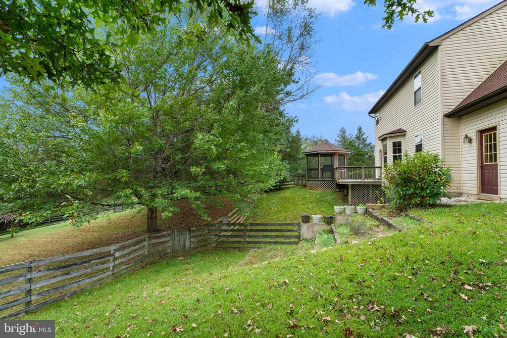 16371 QUAIL RIDGE DR, AMISSVILLE, Virginia 20106, 3 Bedrooms Bedrooms, ,2 BathroomsBathrooms,Residential,16371 QUAIL RIDGE DR,VACU2008634 MLS # VACU2008634 16371 QUAIL RIDGE DR, AMISSVILLE, Virginia 20106, 3 Bedrooms Bedrooms, ,2 BathroomsBathrooms,Residential,16371 QUAIL RIDGE DR,VACU2008634 MLS # VACU2008634