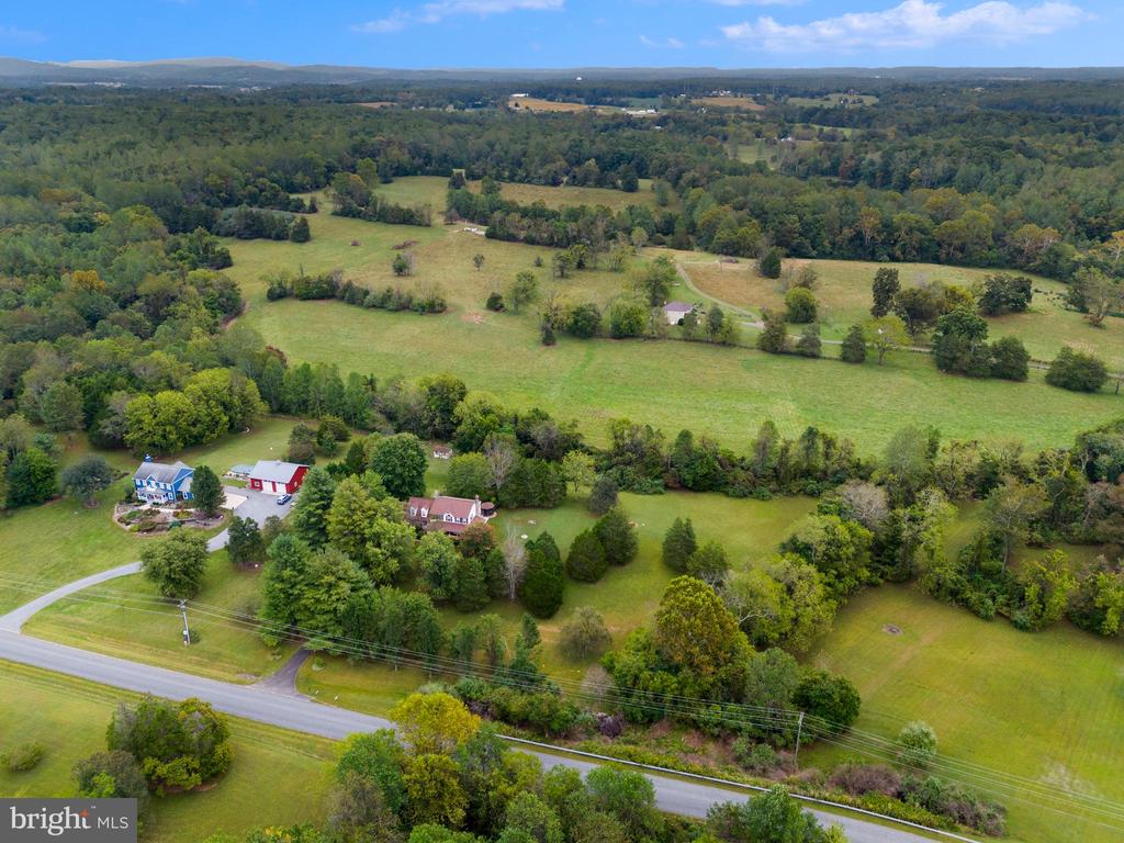 16371 QUAIL RIDGE DR, AMISSVILLE, Virginia 20106, 3 Bedrooms Bedrooms, ,2 BathroomsBathrooms,Residential,16371 QUAIL RIDGE DR,VACU2008634 MLS # VACU2008634 16371 QUAIL RIDGE DR, AMISSVILLE, Virginia 20106, 3 Bedrooms Bedrooms, ,2 BathroomsBathrooms,Residential,16371 QUAIL RIDGE DR,VACU2008634 MLS # VACU2008634